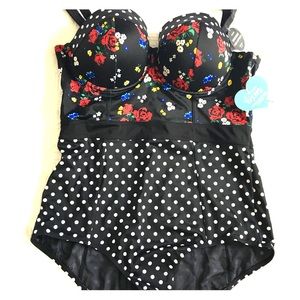 Torrid Retro one piece polka dot Swimsuit NWT 1